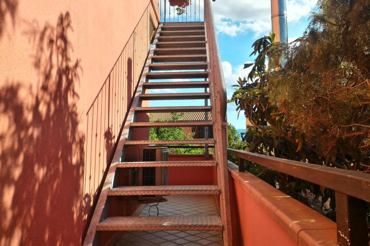 Corona Bed & Breakfast Sardara Exterior photo